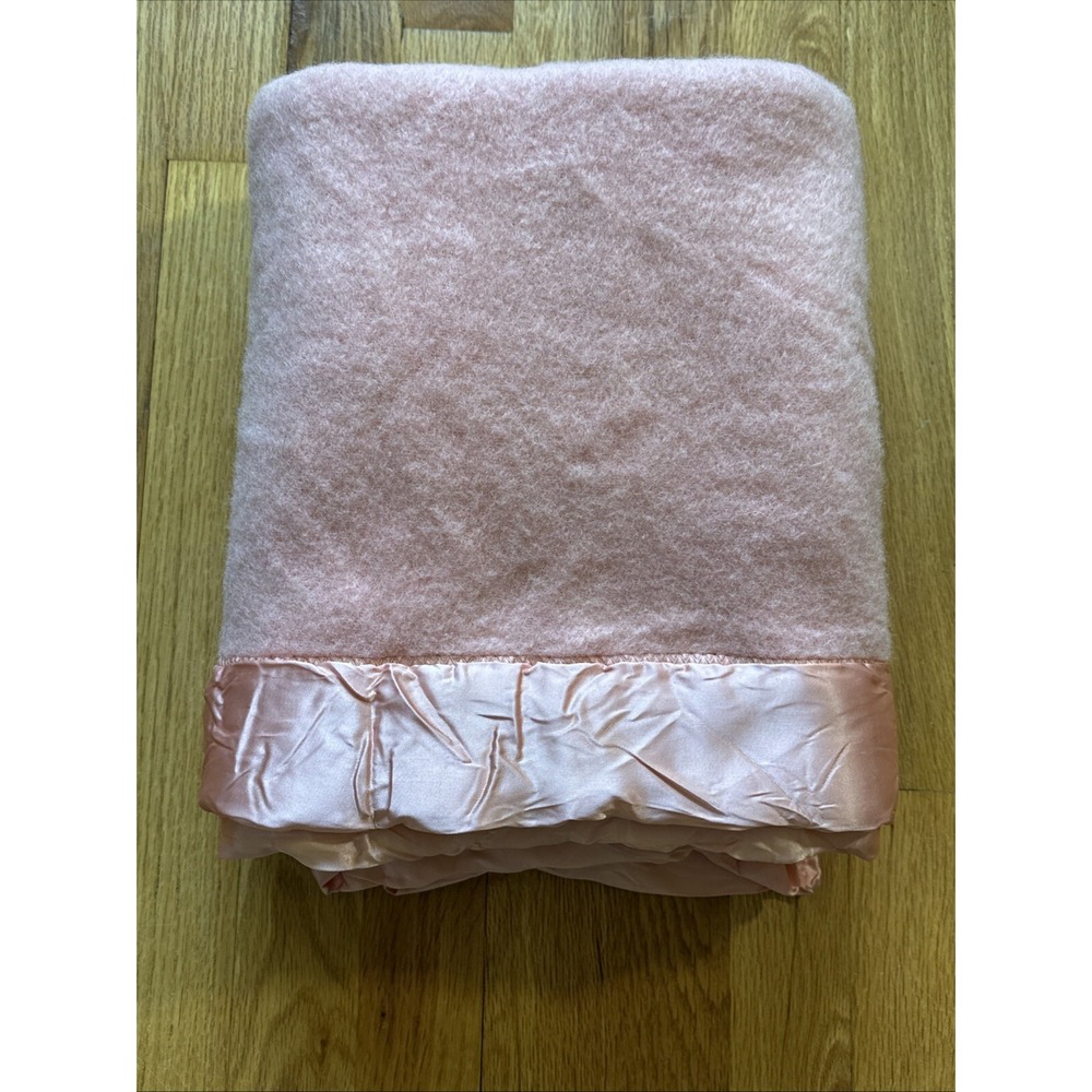 Vintage Satin Trim Acrylic Baby Blanket Pink Retro Crib 48"x32" Nursery